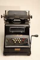 Máquina calculadora ASTRA