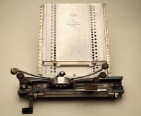 Máquina para clichés