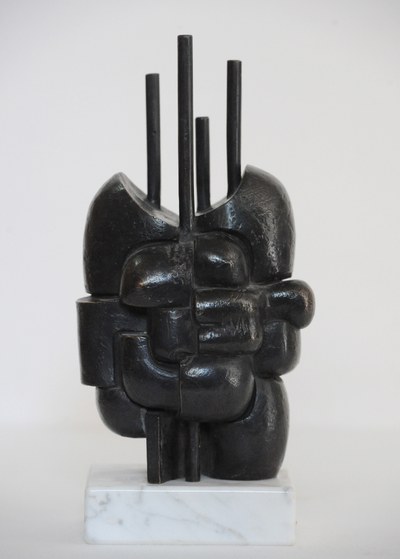 Torso con niño