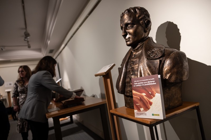 Busto de Luis Braille- en la exposición del Museo Tiflológico