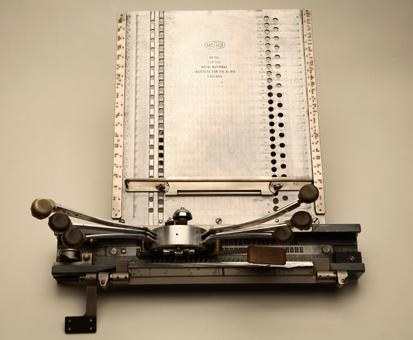 Máquina para hacer clichés