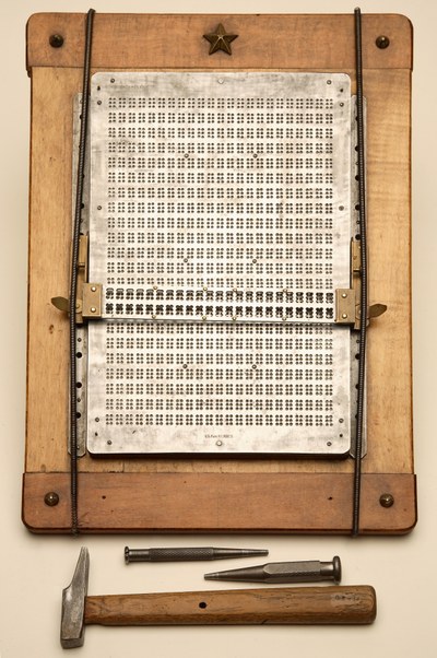 Pauta braille para hacer clichés