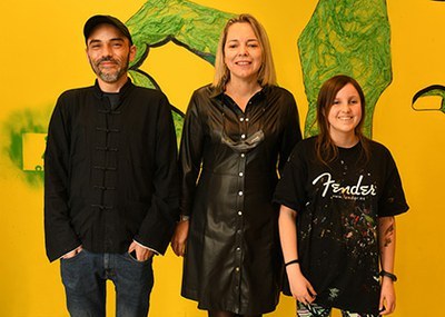 Victor Meliveo y Andrea Pérez con Ana Díaz